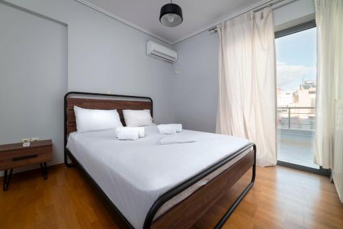 3BA next to metro and Athens city center with view