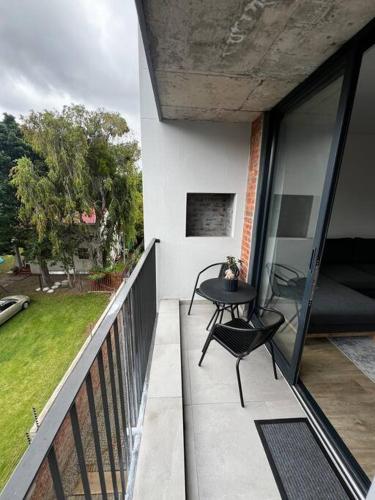 Un balcón o terraza de 2 or 1 Bed Luxury Flat - George Mountain View with Pool