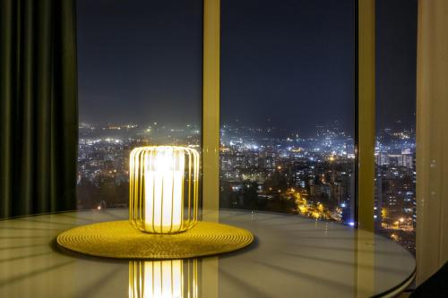 Luxury condos on 18th, 5th and 3rd floor, with pool, fitness, parking included