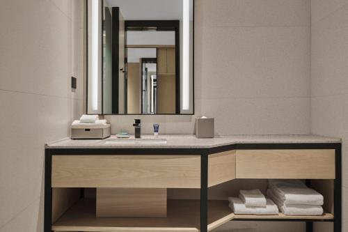 Ένα μπάνιο στο Four Points by Sheraton Datong Pingcheng