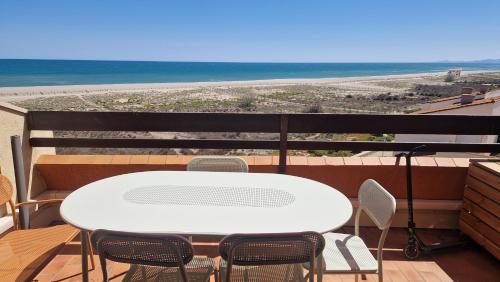 Appt T1 bis, terrasse face mer, rénové, climatisé