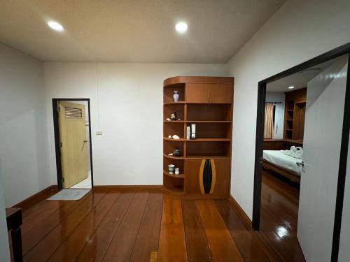Gambar di galeri bagi ATHome Sriracha near Koh Loy di Ban Rai Kluai