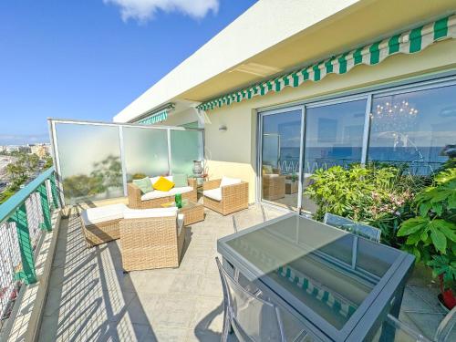 Photo de la galerie de l'établissement Breathtaking Rooftop Experience on Promenade, à Nice