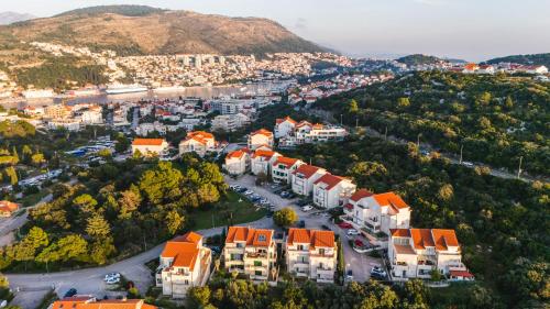 Pervanovo Apartments with Free Parking