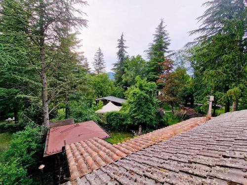 an overhead view of a roof of a house at La Stella Alpina in Tagliacozzo
