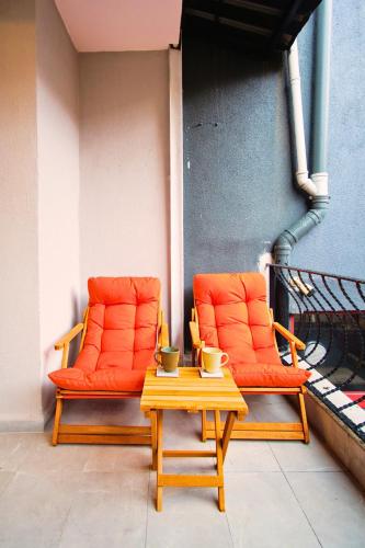 Ruang duduk di TAKS-INN Hotel