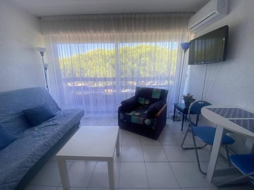 Χώρος καθιστικού στο AS13647- Studio dans résidence avec Piscine et climatisation