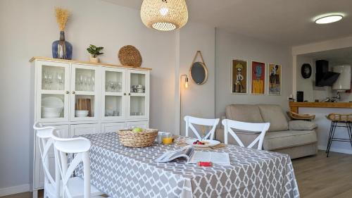 LOIX MAR Levante beach apartment