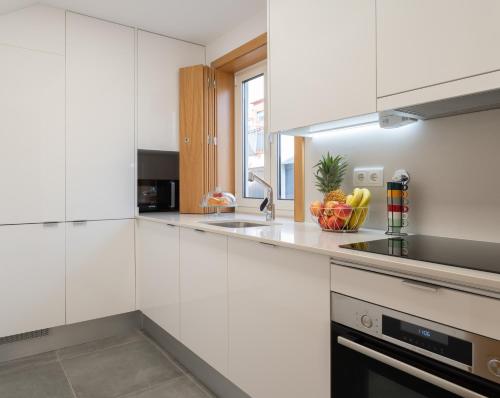 Host Wise - Elegant Home in the Heart of Porto