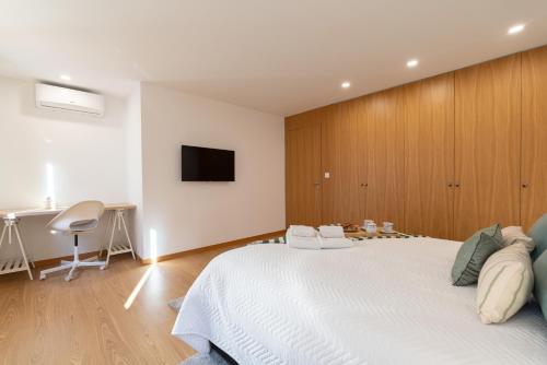 Host Wise - Elegant Home in the Heart of Porto