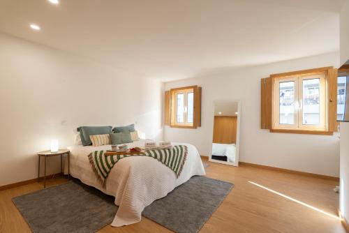 Host Wise - Elegant Home in the Heart of Porto