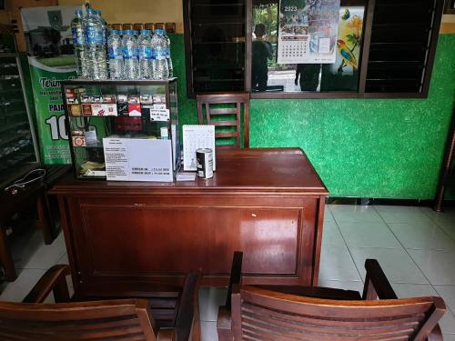 Lounge nebo bar v ubytování OYO 92693 Houstel Darma Syariah