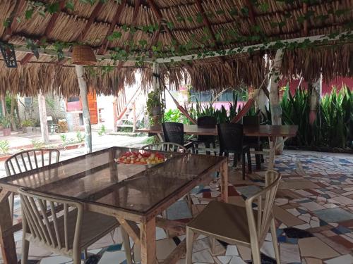 Restaurant ou autre lieu de restauration dans l'établissement ECOHOTEL LAS FLORES Econativo