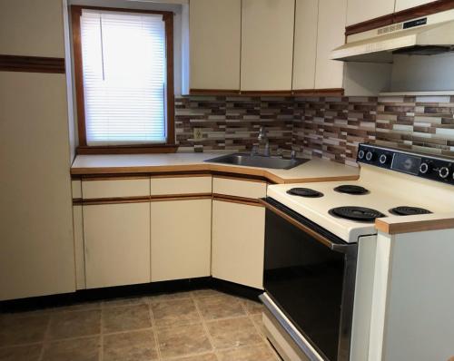 Η κουζίνα ή μικρή κουζίνα στο Private and cozy house with one bedroom and one bathroom and free Wi-Fi
