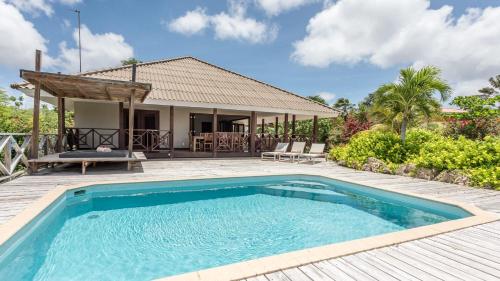 Contemporary design with comfort and style Villa Blue