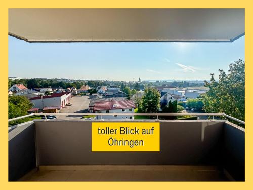 a window with a yellow sign that reads toilet black out orange at Casa Michaela Öhringen - wunderschöne Aussicht - Top für Familien und Geschäftsreisen, super ausgestattet in Öhringen