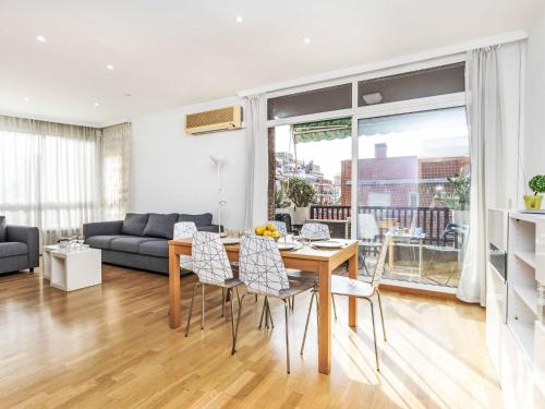 Apartment Sants-Les Corts Galileu by Interhome