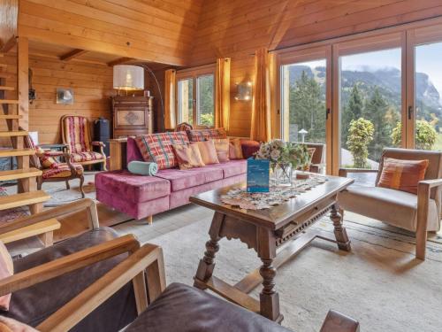 Posezení v ubytování Chalet Mioche by Interhome