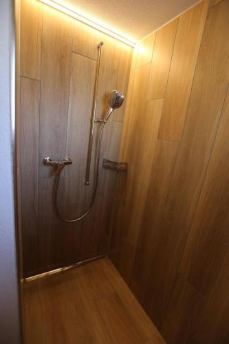 Koupelna v ubytování Apartment Chalet Claudia by Interhome