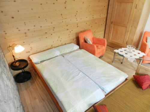 Una cama o camas en una habitación de Apartment Studio Etana by Interhome