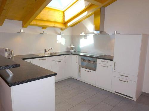 Apartment Majelas Heiti by Interhomeにあるキッチンまたは簡易キッチン