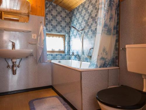 Apartment Zur Post by Interhomeにあるバスルーム