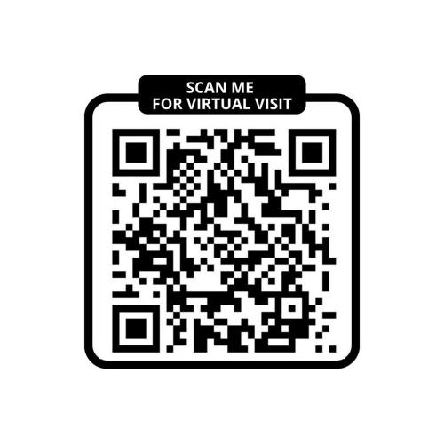 un code qr noir et blanc avec un signe me scanner pour illustrer une visite virtuelle dans l'établissement Bluestay 8 - Charmant appartement à Paris 12, à Paris