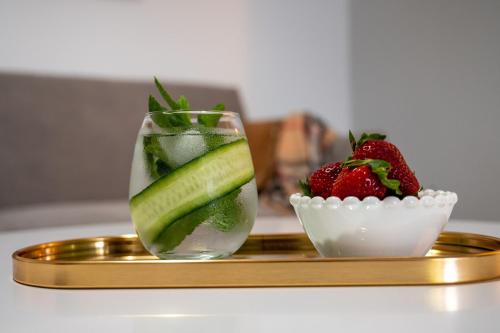 Makanan di atau berdekatan apartmen