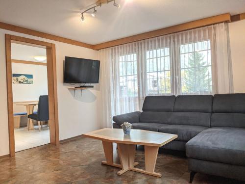 Μια τηλεόραση ή/και κέντρο ψυχαγωγίας στο Apartment Bergfreude by Interhome