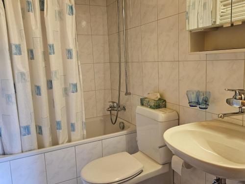 Koupelna v ubytování Apartment Burkhalter by Interhome