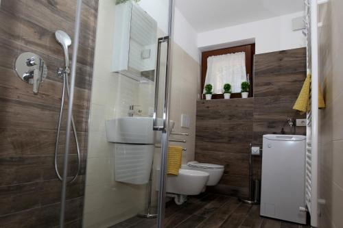 Ванная комната в APPARTAMENTO BELLAVISTA