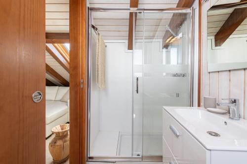 Brisa Holiday Apartment by Solaga Holiday Homes