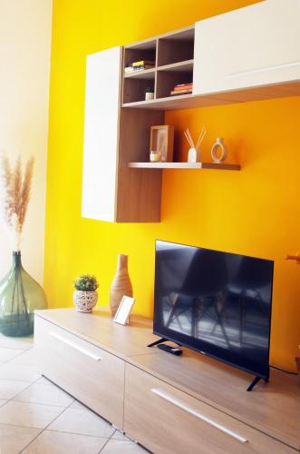 Quick Home Binario Zeroにあるテレビまたはエンターテインメントセンター