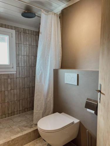 Ένα μπάνιο στο Hidden Retreats The AlpGallery