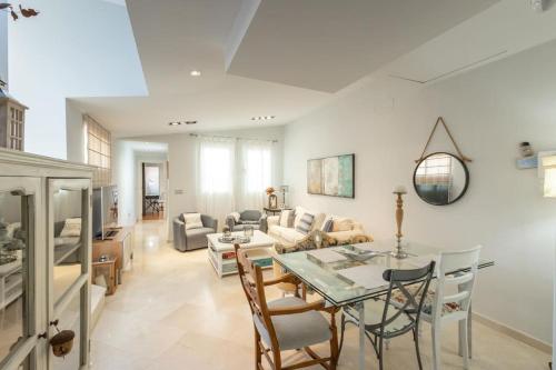 Quevedo Deluxe Penthouse by Valcambre