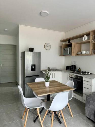 Η κουζίνα ή μικρή κουζίνα στο 17Sheffield hills Ballito