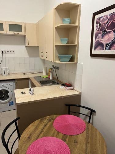 SUSIE apartman 1066 Budapest, Weiner Leó utca 18., 1. em. 9. kép - 3
