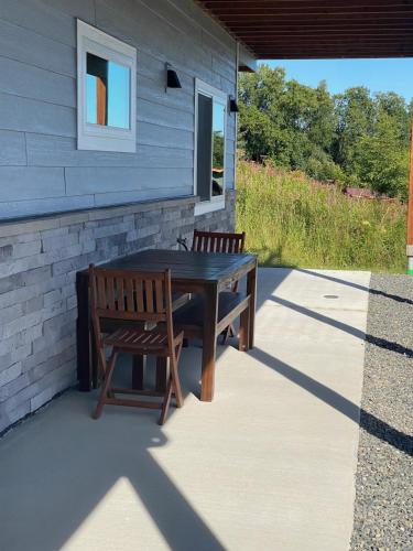 Gallery image of Apartment, walkout basement, Central Homer, Views! in Homer