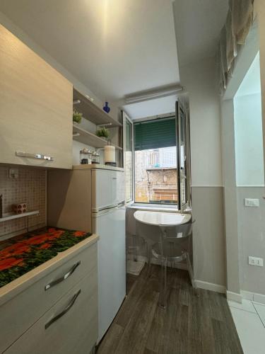 Dapur atau dapur kecil di Chez Moi Napoli