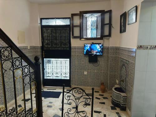 Et badeværelse på Panoramic kasbah home