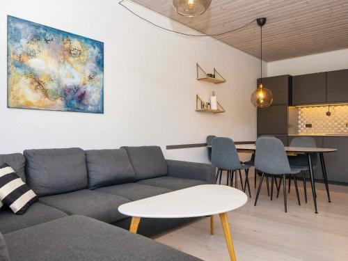 Posezení v ubytování 6 person holiday home Glesborg