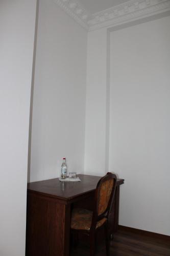 Gallery image of Otyak Hotel EVN Zvartnots Airport in Pʼarakʼar