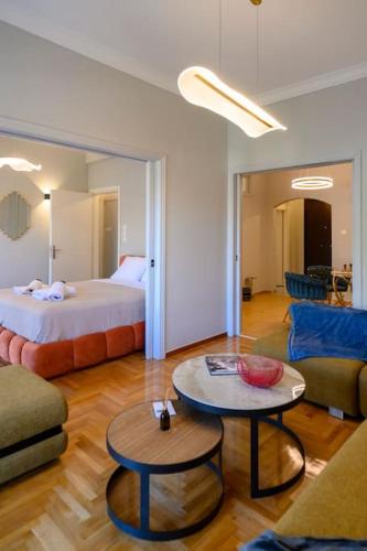 Stunning Acropolis 2 bedroom Opulence