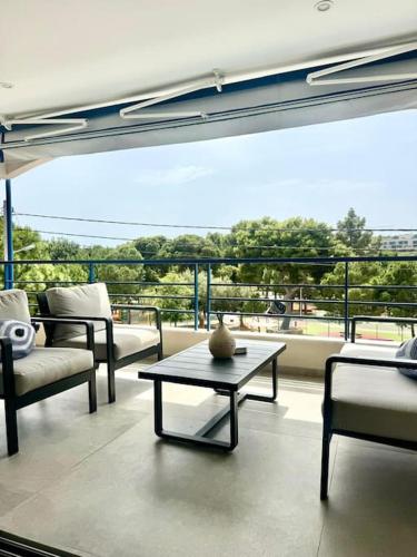 Athens Riviera Lux Flat, Lemos Vouliagmeni