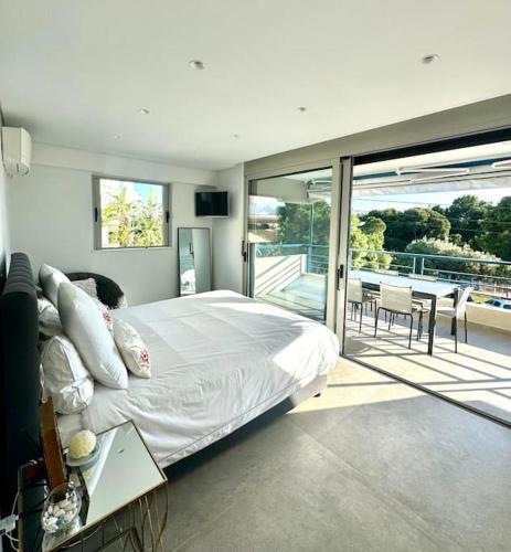 Athens Riviera Lux Flat, Lemos Vouliagmeni