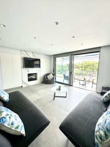Athens Riviera Lux Flat, Lemos Vouliagmeni