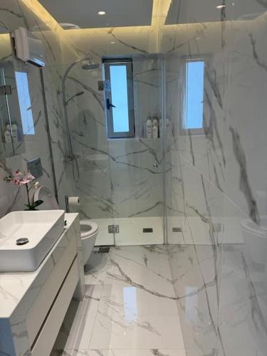 Athens Riviera Lux Flat, Lemos Vouliagmeni