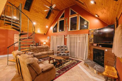 Posezení v ubytování Cozy Cabin By the Slopes