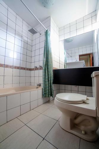 Koupelna v ubytování Hotel Los Cocos