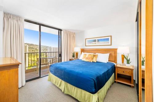 En eller flere senge i et værelse på W Sunset 2303